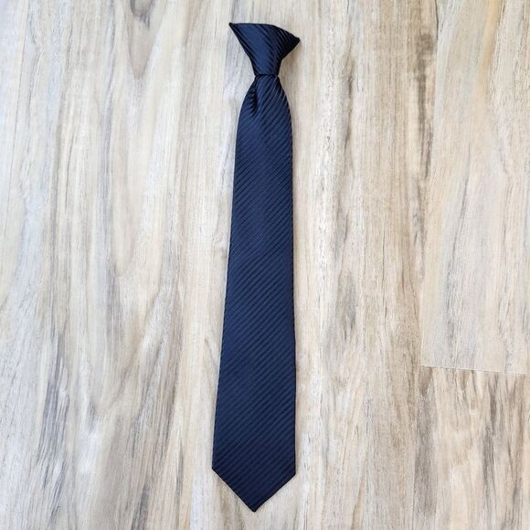 💜Black Satin Striped Pre-Tied Clip-on Tie Youth Large 12/14 - Picture 1 of 7